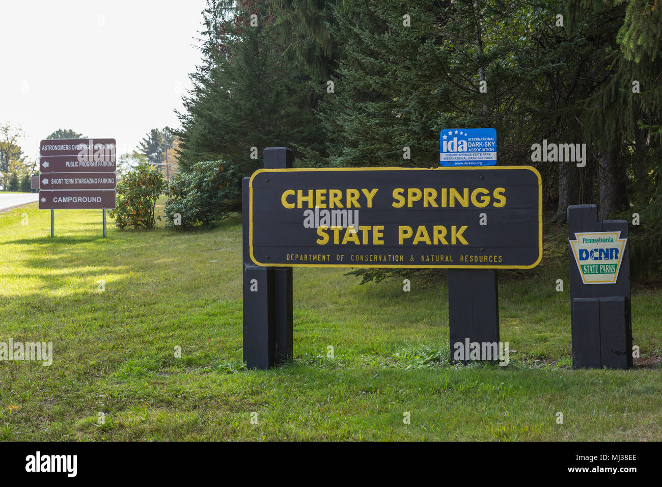 Schilder am Eingang der Astronomie Feld an Cherry Springs State Park, einem International Dark Sky Park im Zentrum von Pennsylvania. Stockfoto