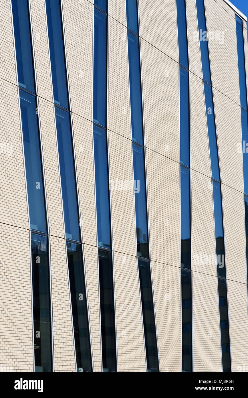 Die modernen architektonischen Details in Montreal, am Pavillon Adrien Pinard Gebäude Der uqam Universität Stockfoto