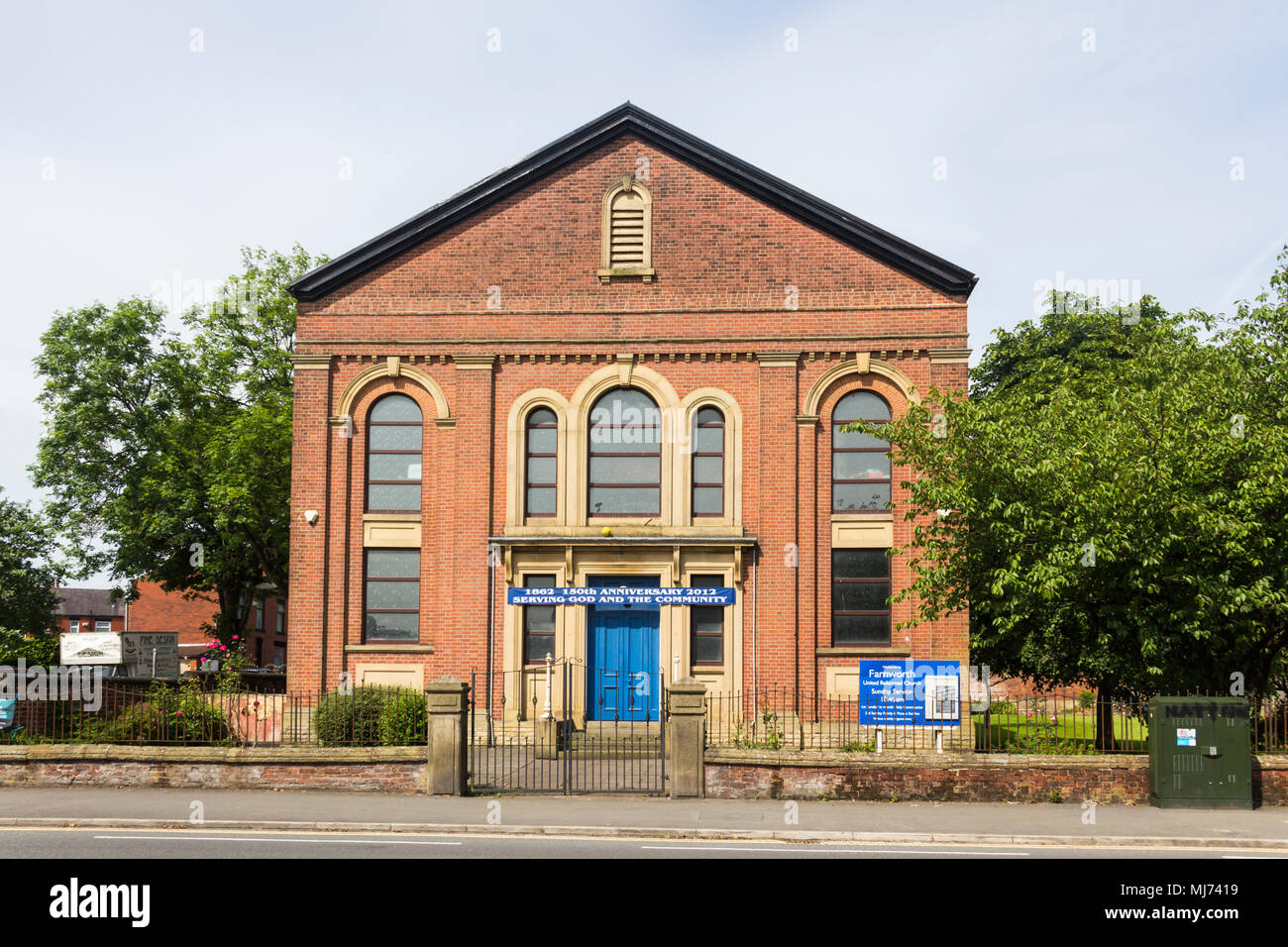Farnworth Vereinigte Reformierte Kirche, Farnworth, Greater Manchester. Die Vereinigte Reformierte Kirche ist zu einer etablierten freien Kirche Christliche Konfession Stockfoto