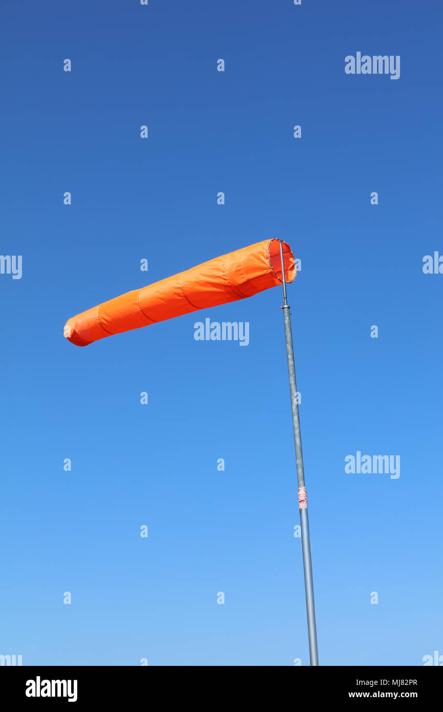 Anemometer, Windsack (Windfahne) Stockfoto