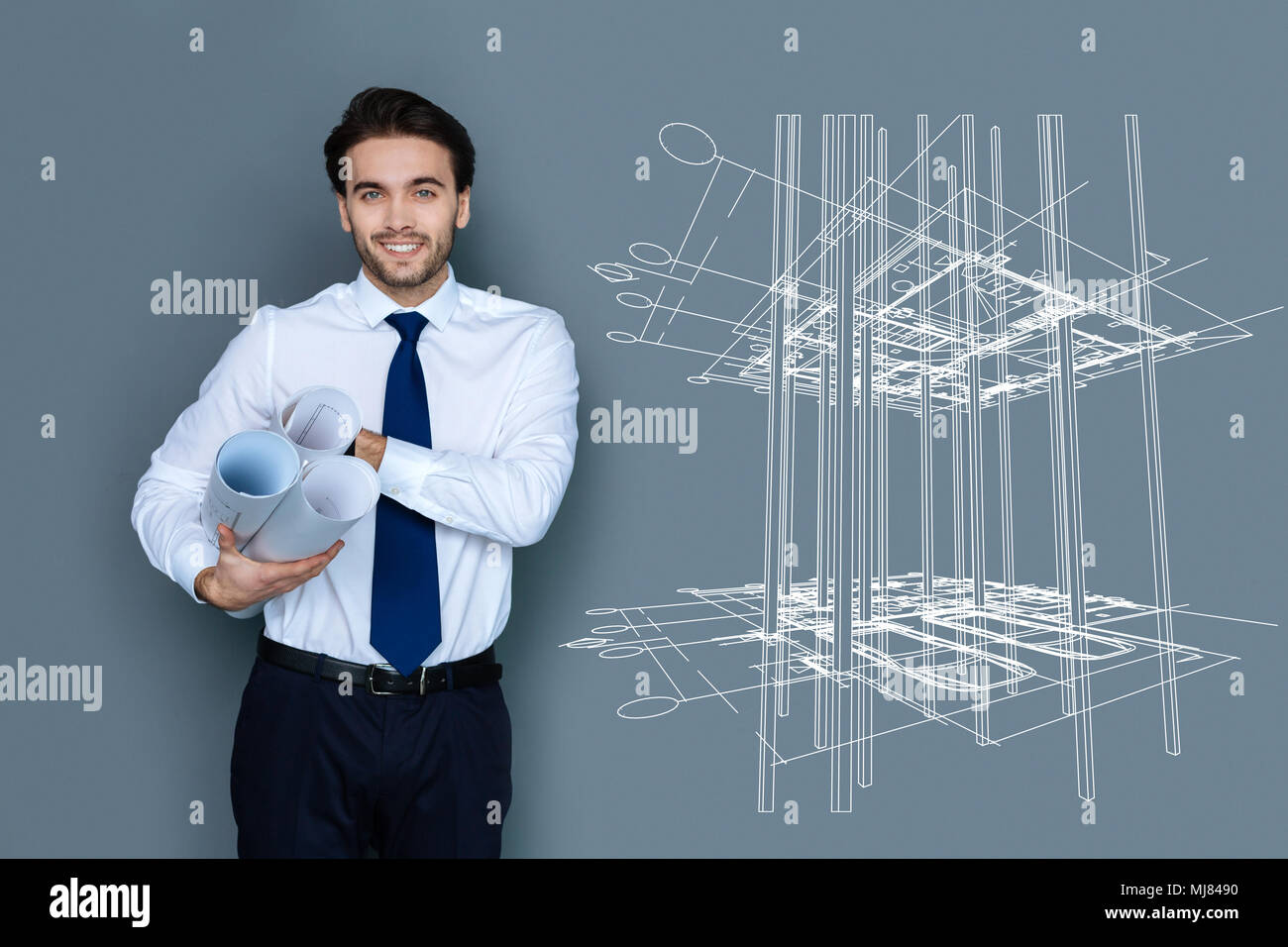 Professionelle Architekten mit dem Grafiken und zuversichtlich Stockfoto