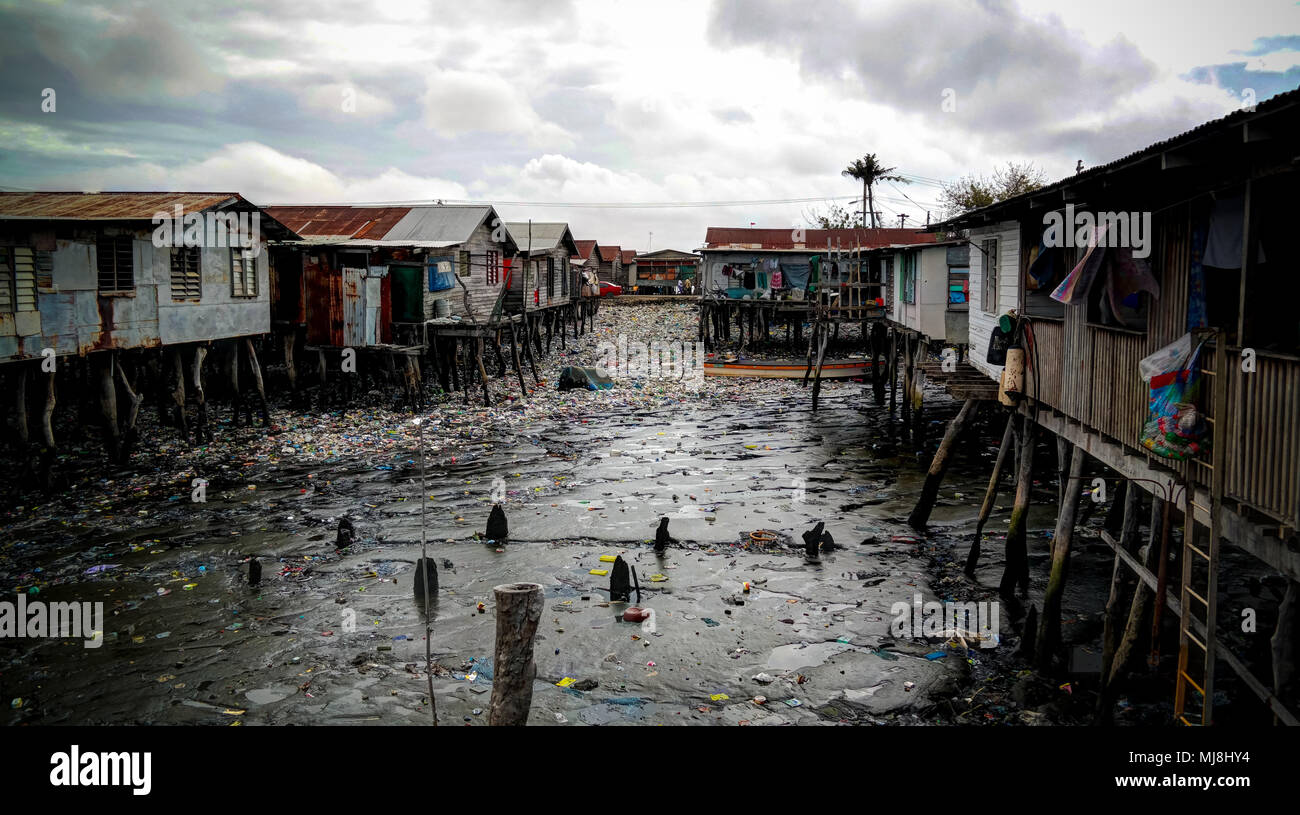 Slums an hanuabada Dorf am Stadtrand von Port Moresby Papua Neu Guinea Stockfoto
