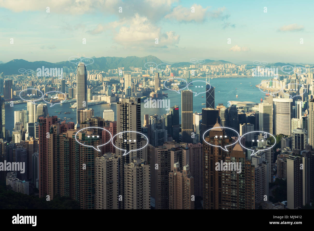 Leeren Raum für Text auf Hong Kong City und Bubble Chat für die Kommunikation. Technologie- und Kommunikationskonzept Stockfoto