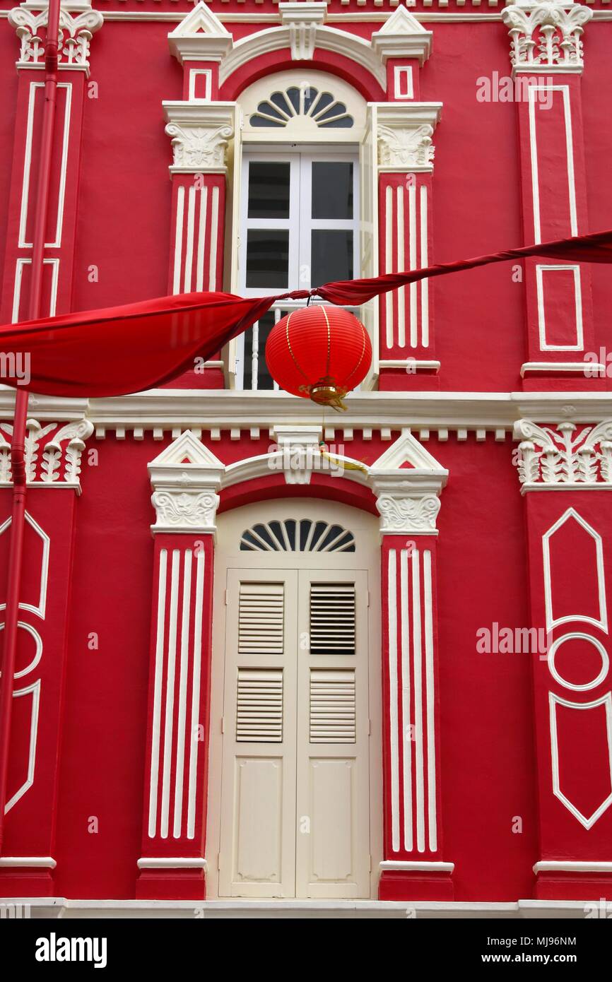 Singapur Chinatown - alten kolonialen Architektur. Farbige Fenster. Stockfoto