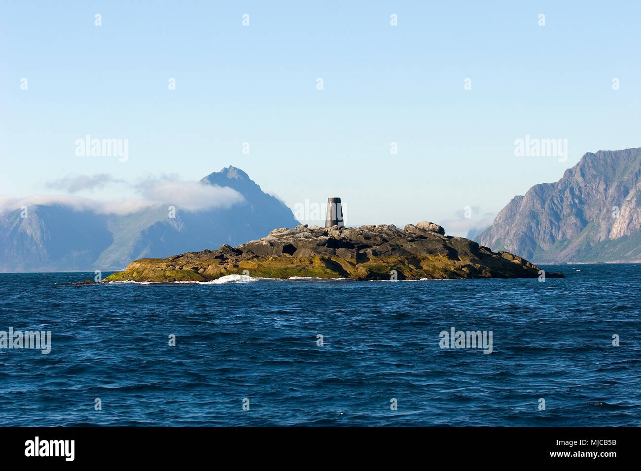 Meer und Landschaft auf den Lofoten-Inseln, Nordnorwegen Stockfoto