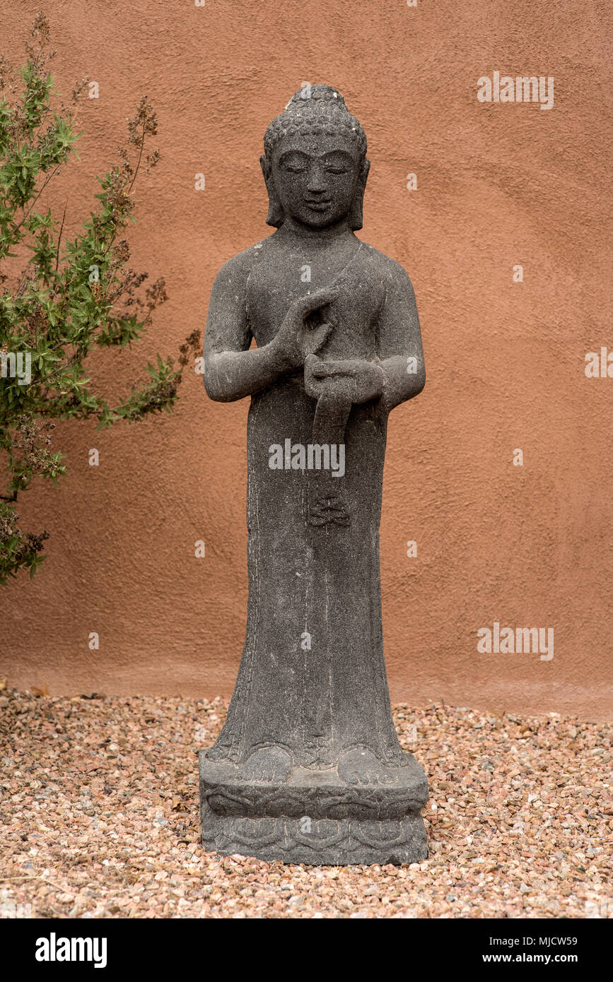 Standing Stone Buddha Stockfoto