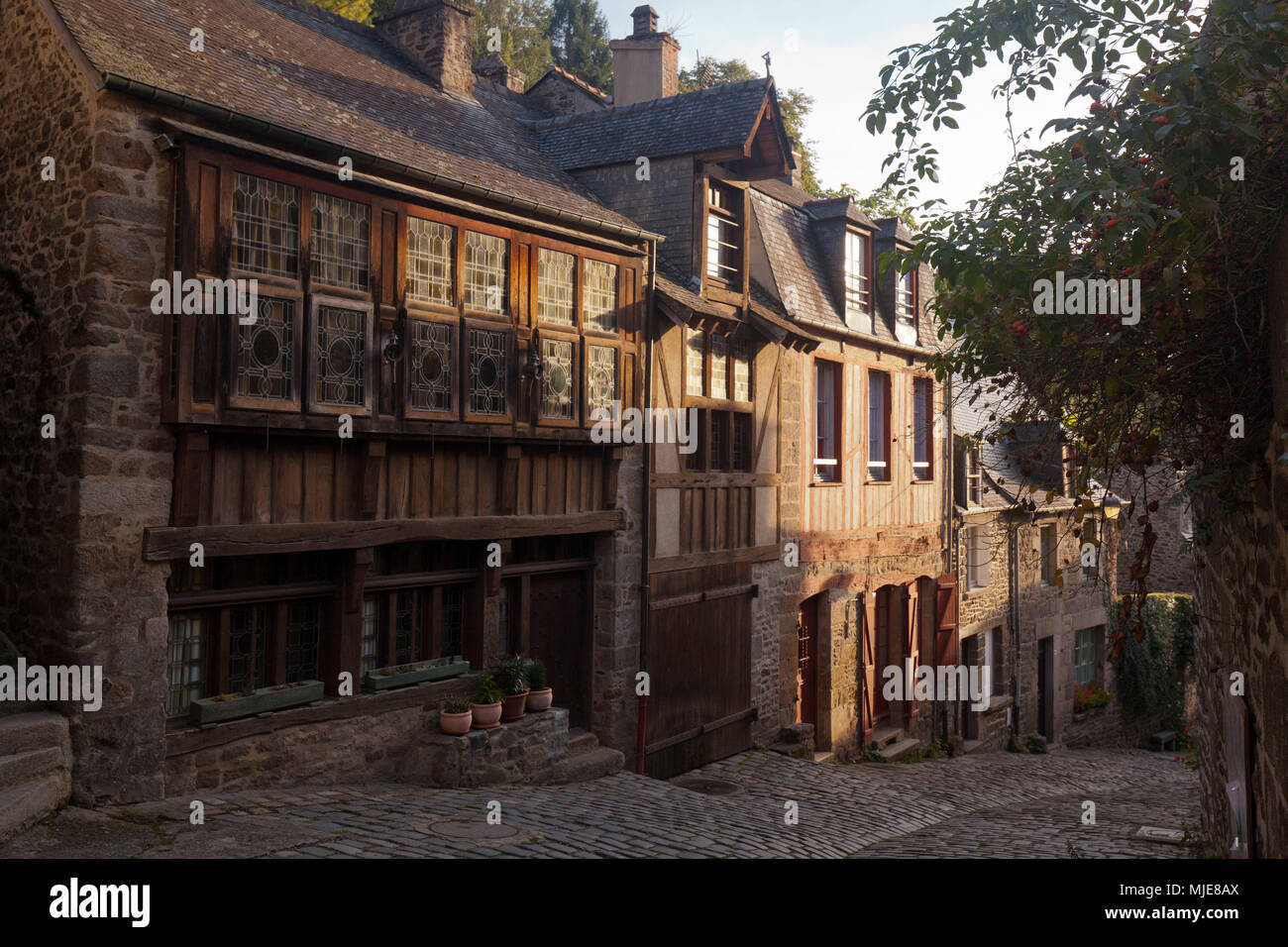 Dinan in der Rue de Petit Fort Stockfoto