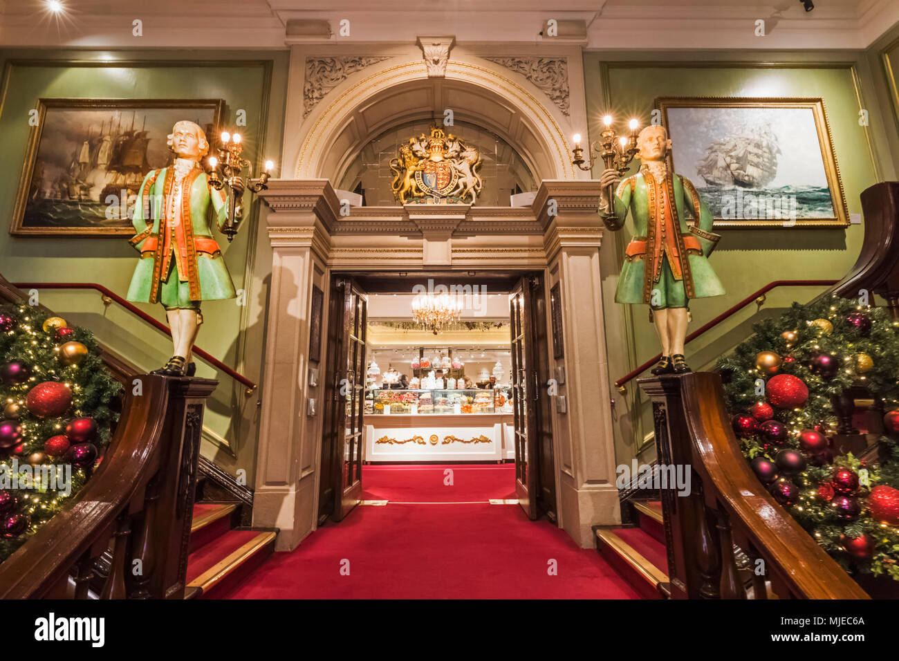 England, London, Piccadilly, Fortnum & Mason Store, Eingang Eingang Stockfoto England, London, Piccadilly, Fortnum & Mason Store, Eingang Eingang Stockfoto