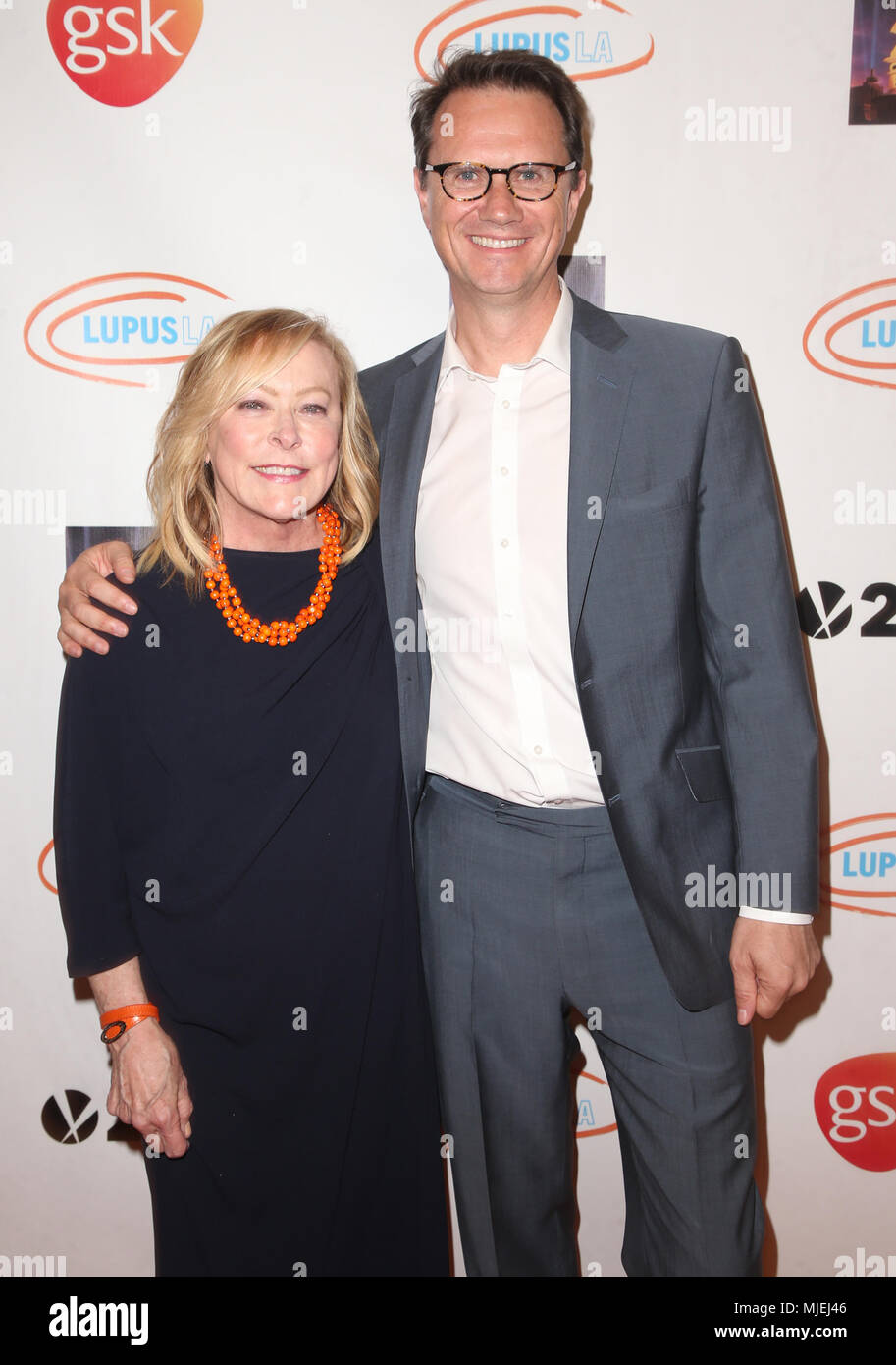 Beverly Hills, CA, USA. 3. Mai, 2018. 03. Mai 2018 - Beverly Hills, Kalifornien - Nancy Utley, Peter Reis. 2018 Lupus LA Orange Kugel gehalten an der Beverly Wilshire Hotel. Photo Credit: F. Sadou/AdMedia Credit: F. Sadou/AdMedia/ZUMA Draht/Alamy leben Nachrichten Stockfoto