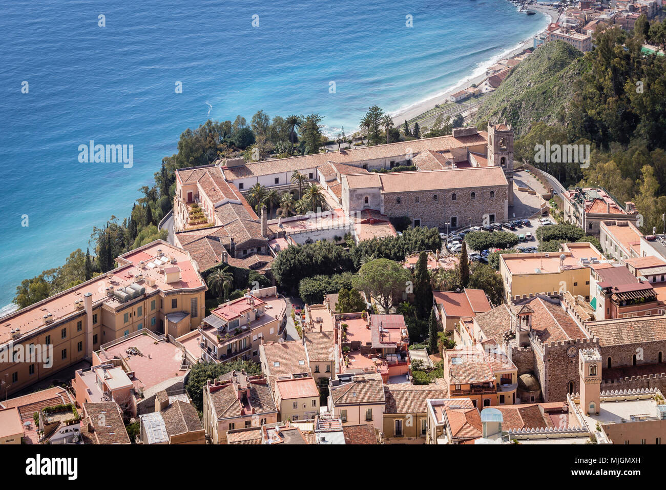 Taormina mit San Domenico Palace Hotel, Sizilien. Stockfoto