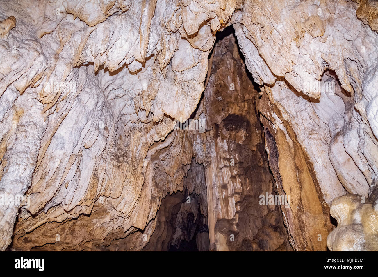 Tropfsteinhöhle natürliche Felsformationen Nahaufnahme an Baratang Insel, Andamanen Indien. Stockfoto