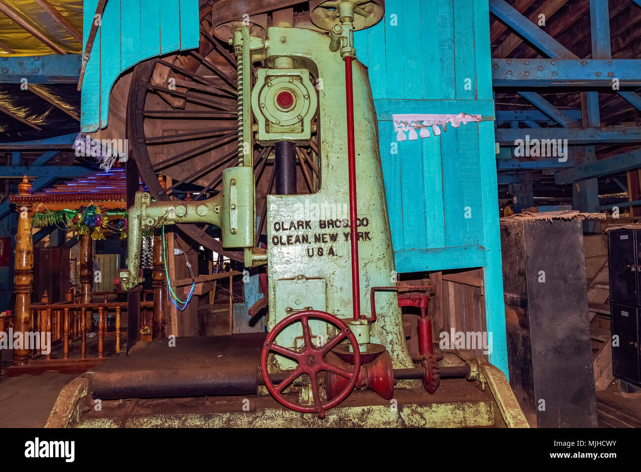 Vintage Maschinen auf Anzeige an der Chatham Saw Mill in Port Blair, Andaman, Indien. Stockfoto