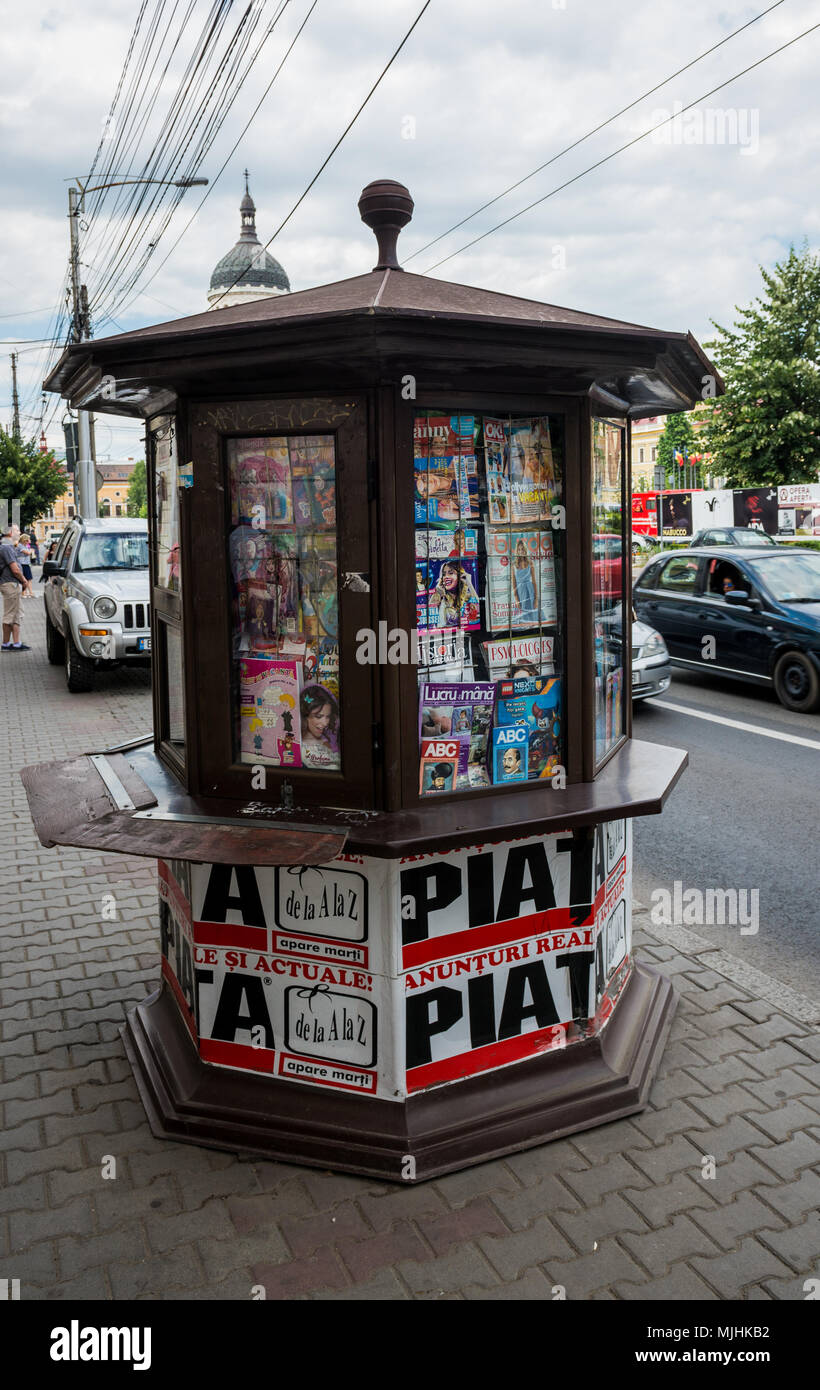 Newspaper Stand Kiosk Stockfotos Und Bilder Kaufen Alamy