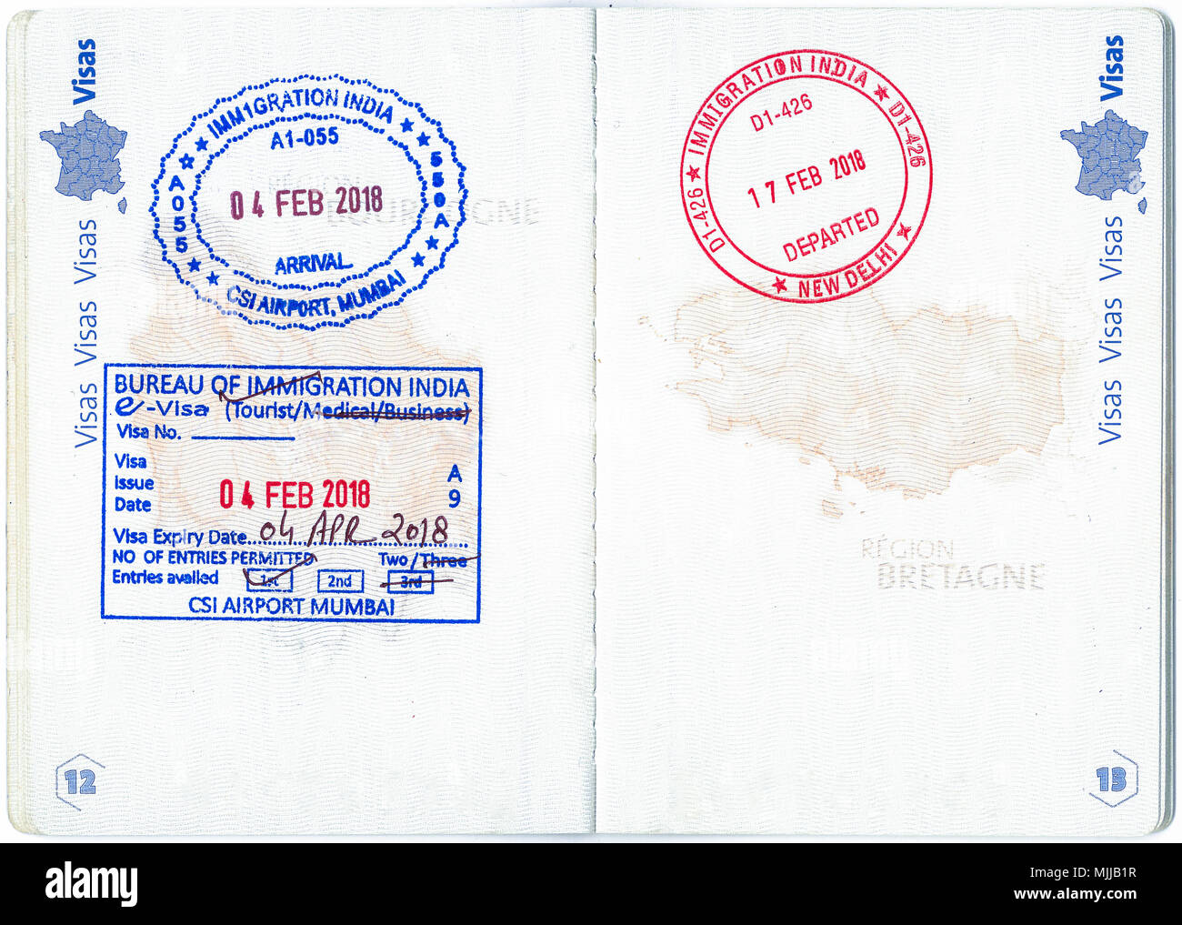 Einwanderung Briefmarken von Indien in einen französischen Pass. Persönliche Daten entfernt Stockfoto