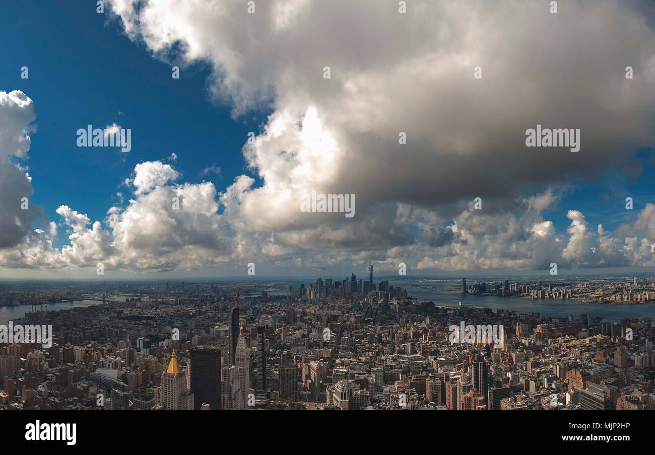 Blick auf Manhattan vom Empire State Building Stockfoto