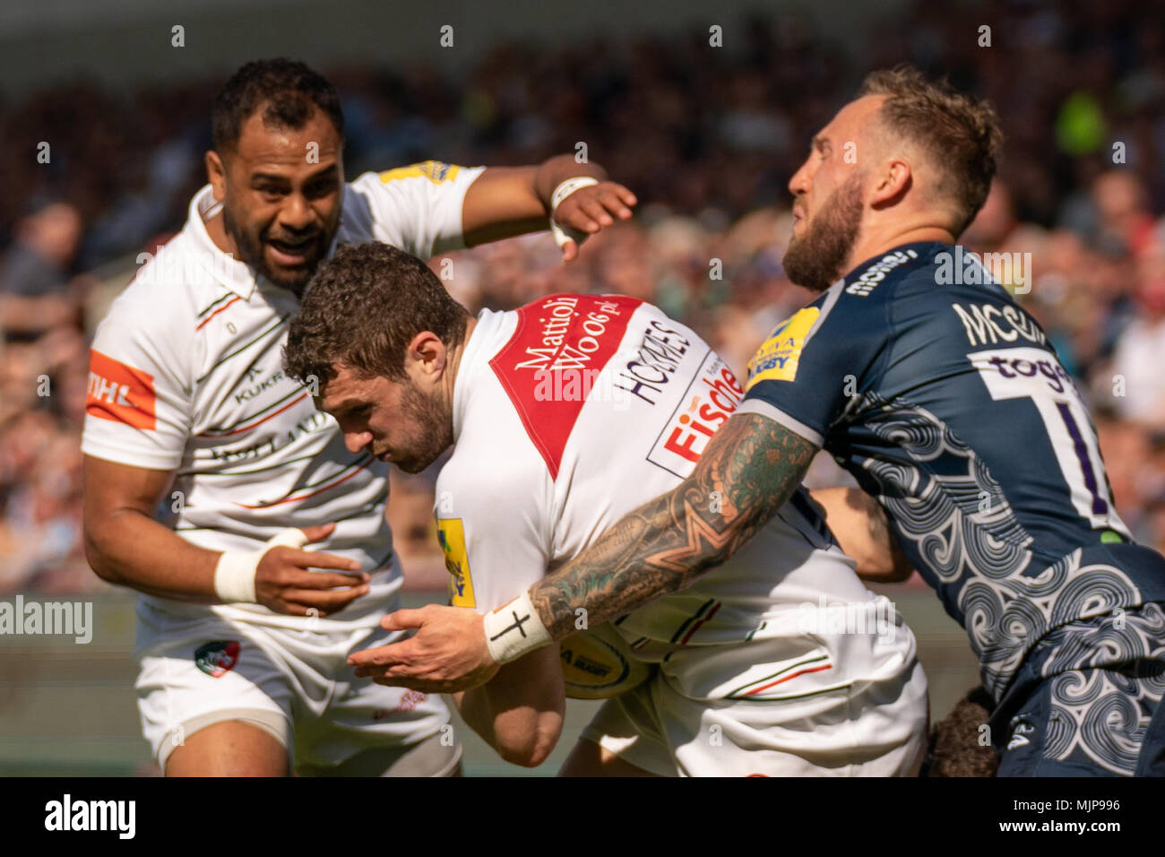 Die Leicester Tigers Jona Holmes ist von BYRON MCGUIGAN 5 Verkauf Hai Mai 2018 angegangen, AJ Bell Stadium, Verkauf, England; English Premiership Rugby L Stockfoto