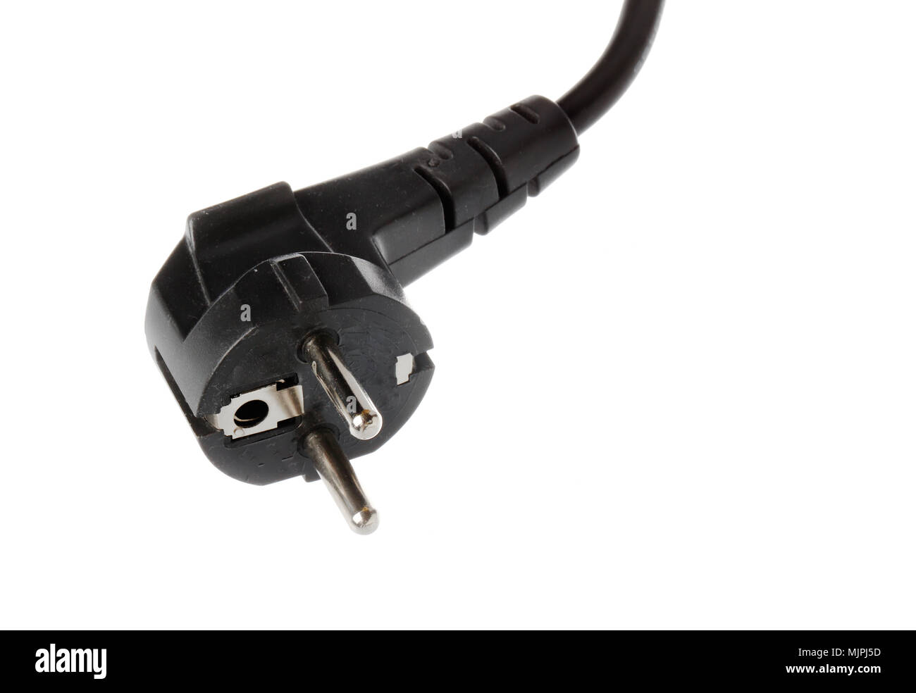 Schwarze Europäische Stecker für Stromversorgung geerdet isoliert auf Weiss. Stockfoto
