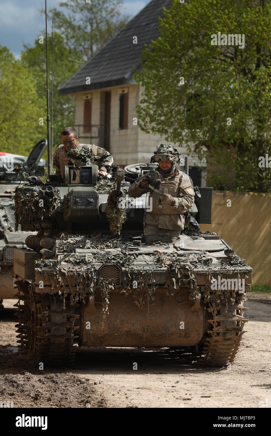 Lettische Armee Scimitar während der Ausbildung in der UK Stockfoto