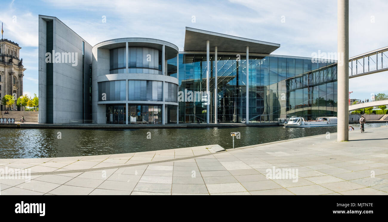 Berlin, Deutschland - Mai, 2018: Die Paul Loebe Haus (Regierungsgebäude) in Berlin, Deutschland Stockfoto