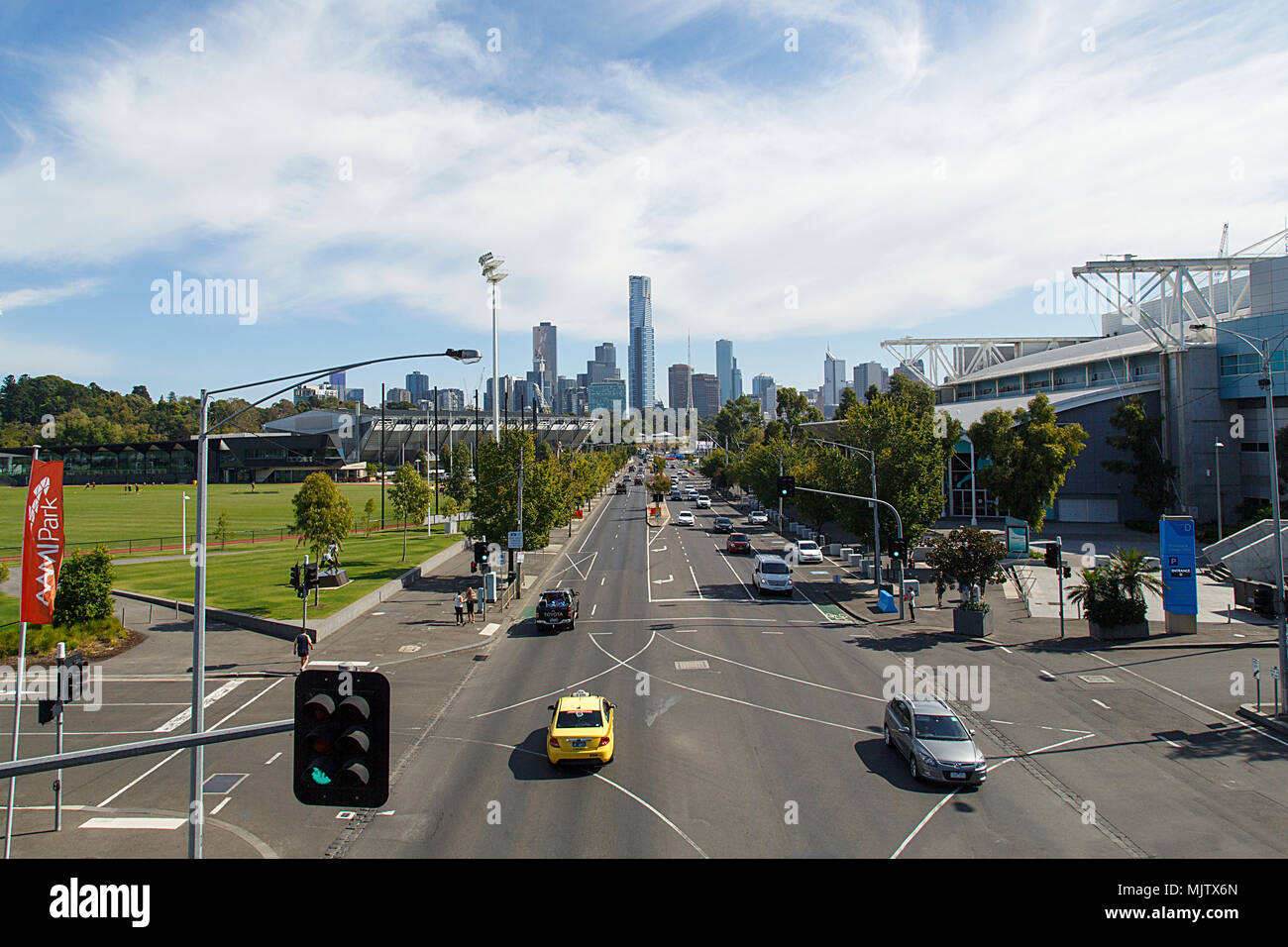 Melbourne, Australien: April 09, 2018: Der Melbourne Rectangular Stadium kommerziell als AAMI Park bekannt ist entlang Olympic Boulevard entfernt. Stockfoto