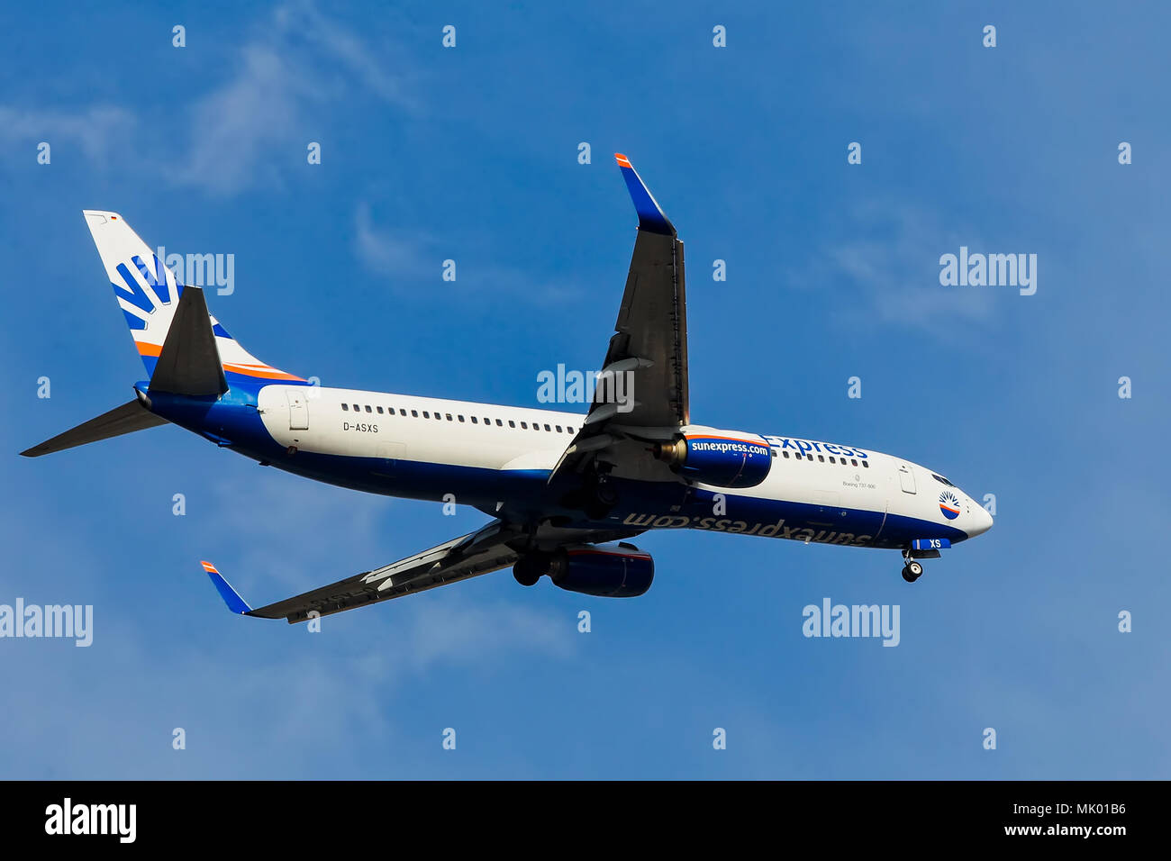 Thessaloniki, Griechenland - 29. April 2018: ein Flugzeug der Airline SunExpress aus in Griechenland stattfindet. SunExpress, ist eine türkische Fluggesellschaft mit Sitz in Antalya. Stockfoto