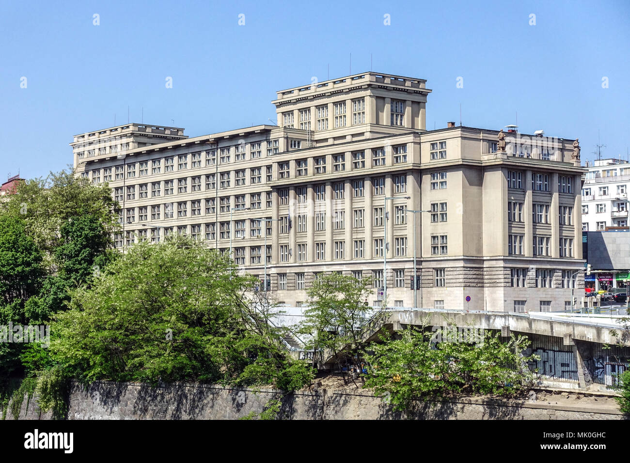 Aktuelle Gebäude des Rathauses von Holesovice, Prag, Tschechische Republik Stockfoto