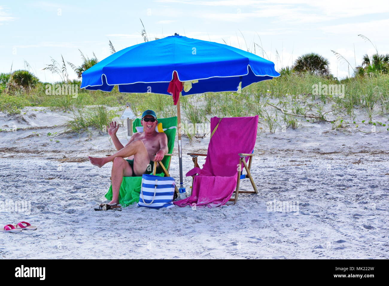 Jim Salesberry, Mann mittleren Alters auf Caladesi Island in Florida. Sonnigen Tag auf die beste uns Strand am Golf entfernt. Stockfoto