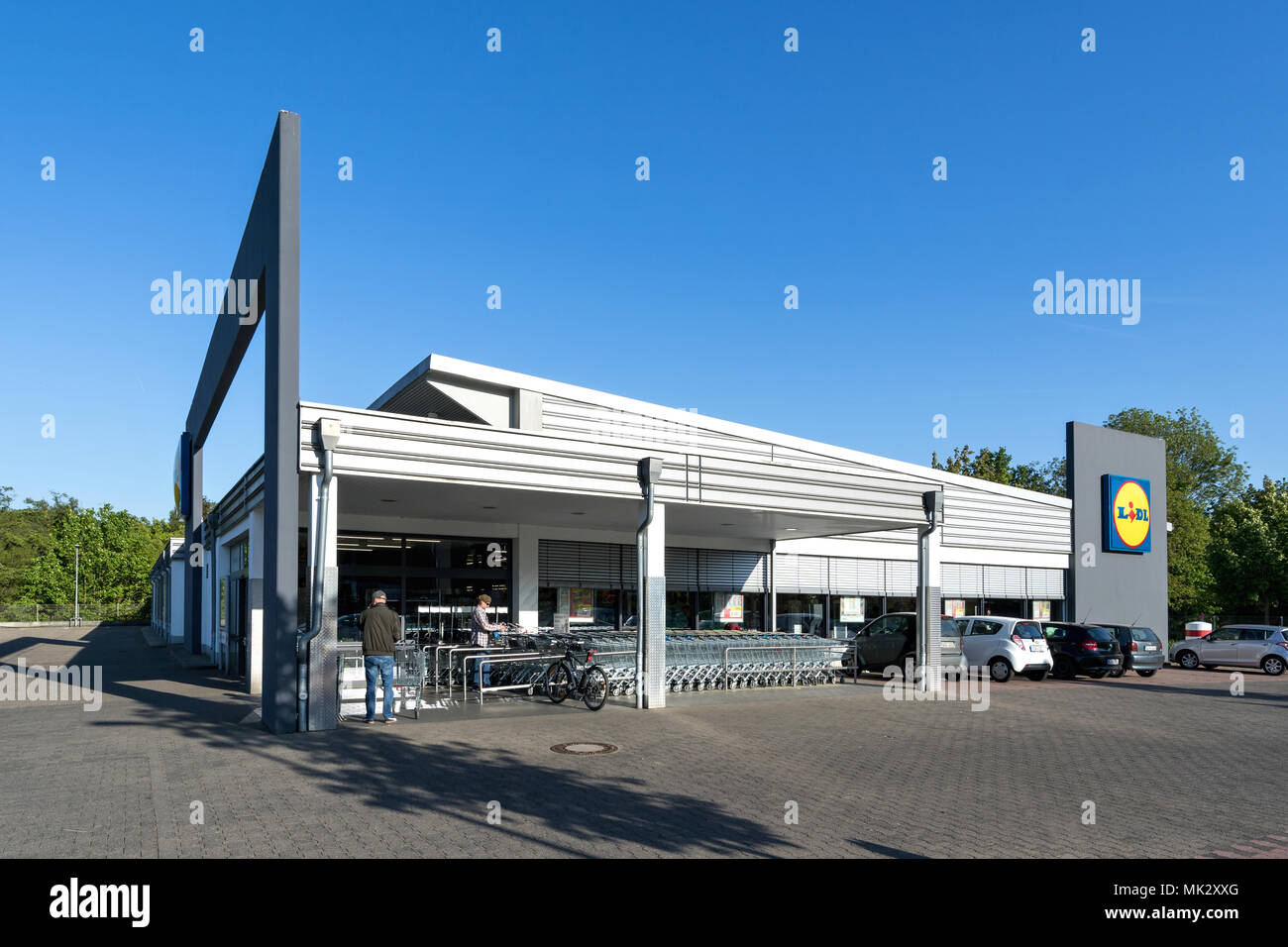 Lidl-Filiale. Lidl ist der größte Rabatt Supermarktkette in Europa. Stockfoto