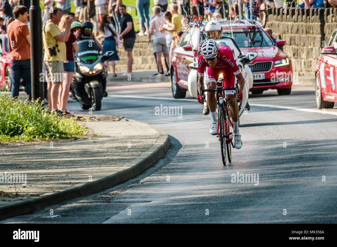 Leeds, Großbritannien - 06.Mai 2018: Stéphane Rossetto, der Gewinner der Phase 4 des Tour de Yorkshire, Zyklen durch Kirkstall in Leeds, UK. Credit: colobusyeti.co.uk/Alamy leben Nachrichten Stockfoto