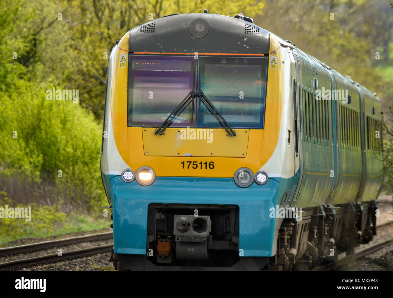 Diesel Personenzug betrieben von Arriva Trains Wales. Ein neuer Betreiber für die Wales und die Grenzen Franchise wird am 23. Mai 201 bekannt gegeben. Stockfoto