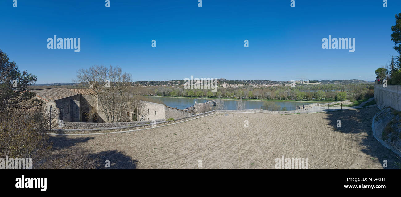 Saint Benezet Brücke und Fort Saint Andrè - Avignon - Camargue - Frankreich Stockfoto