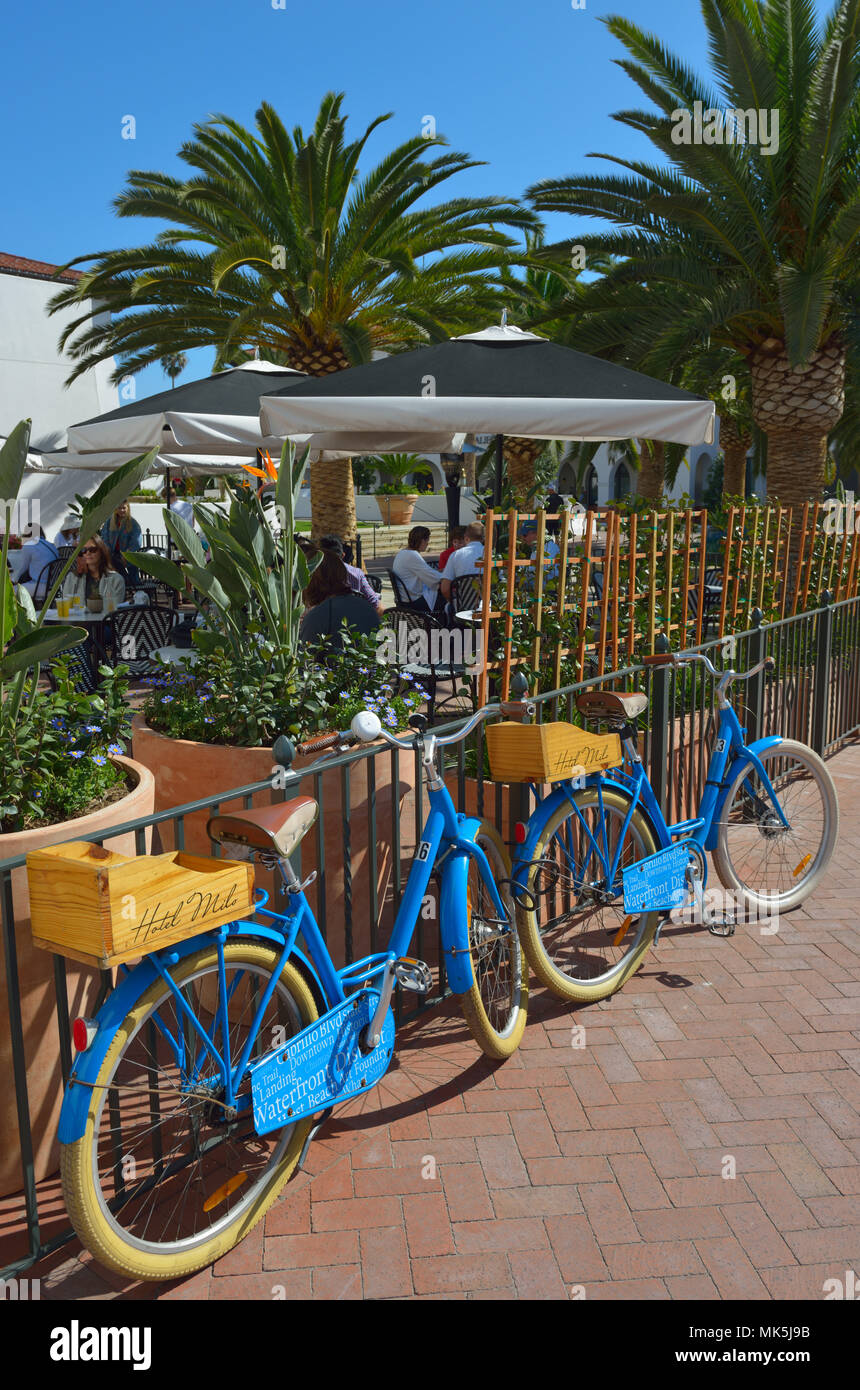The Goat Tree Cafe des Hotels Californian in der State Street, Santa Barbara CA Stockfoto