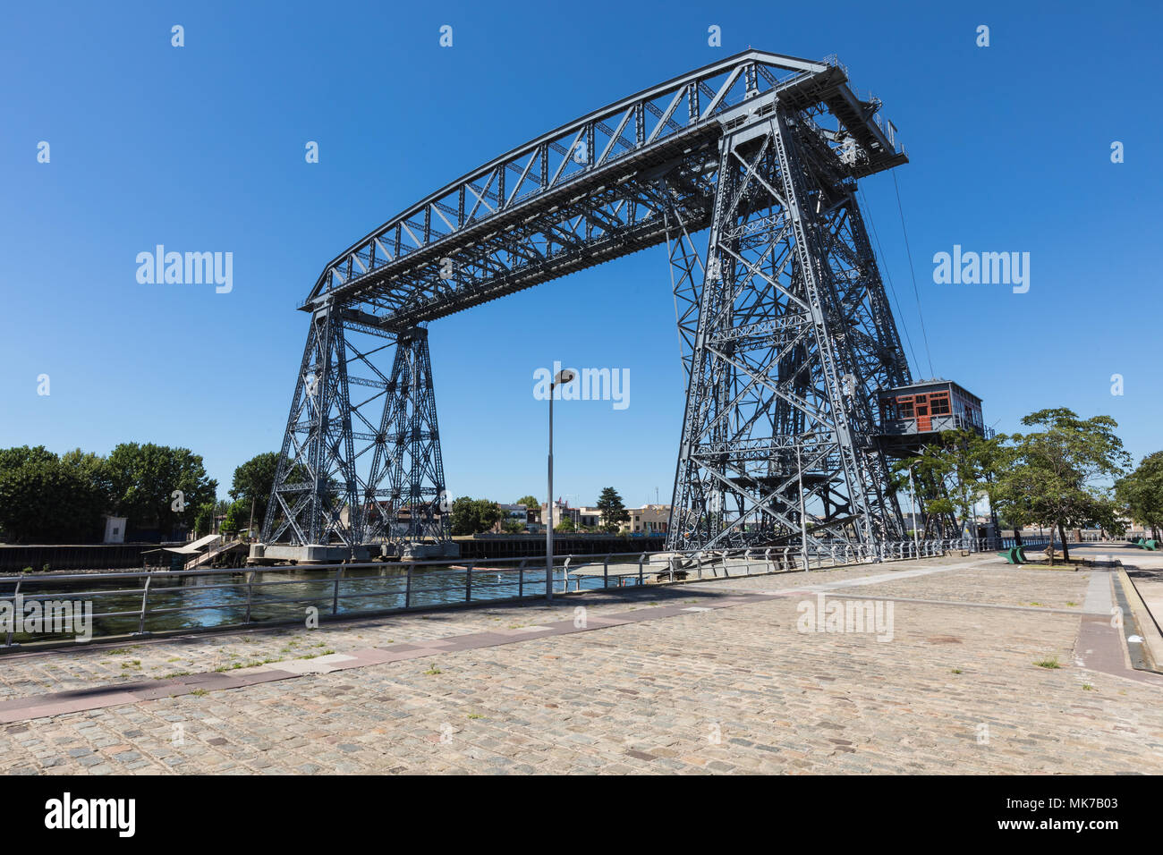 BUENOS AIRES, ARGENTINIEN - 30 Januar, 2018: Alte Nicolas Avellaneda stahl Brücke über den Fluss Riachuelo in der Nähe von Caminito. Stockfoto