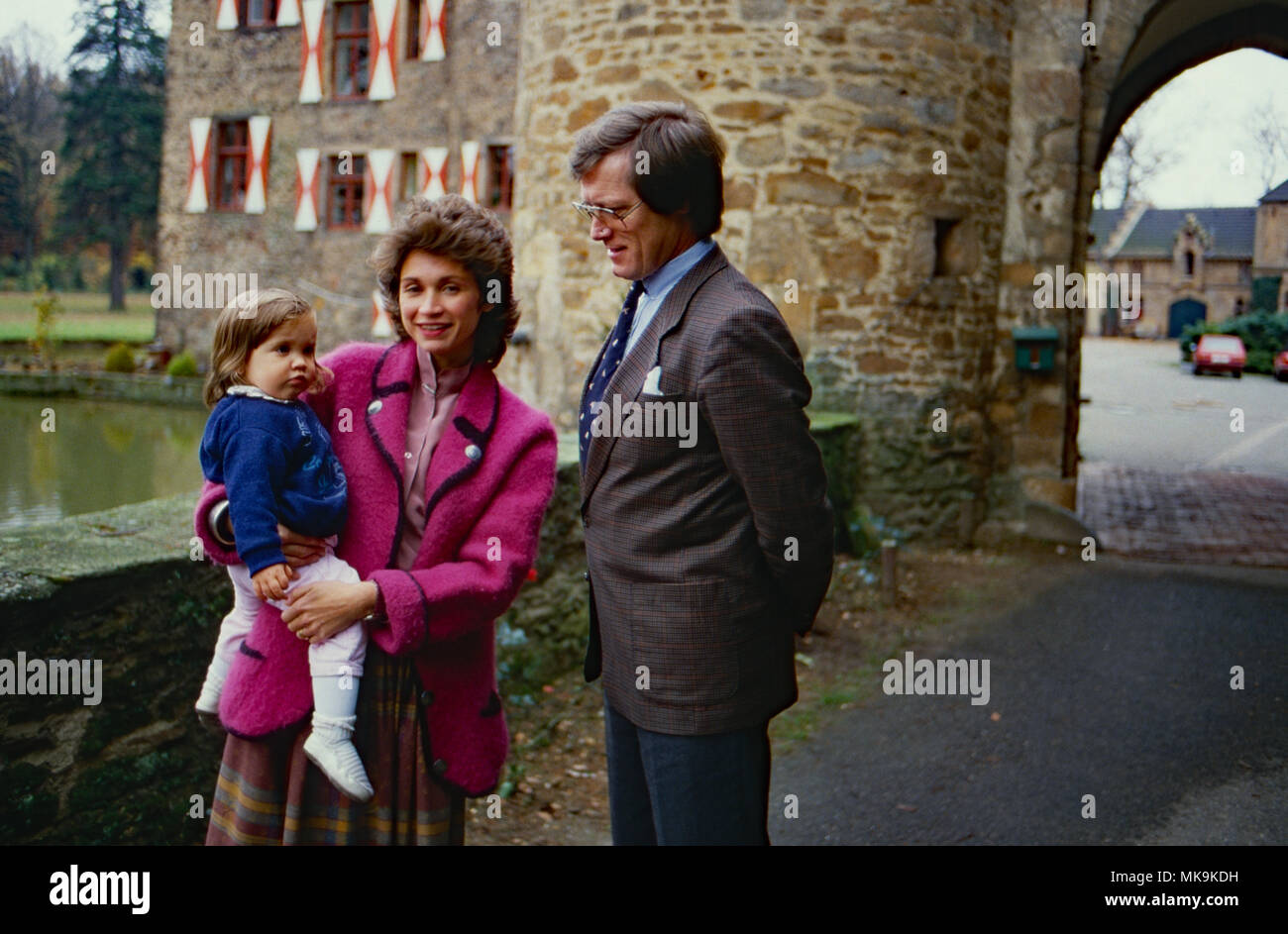 Franz Josef Graf Beissel von Gymnich mit Ehefrau und Tochter