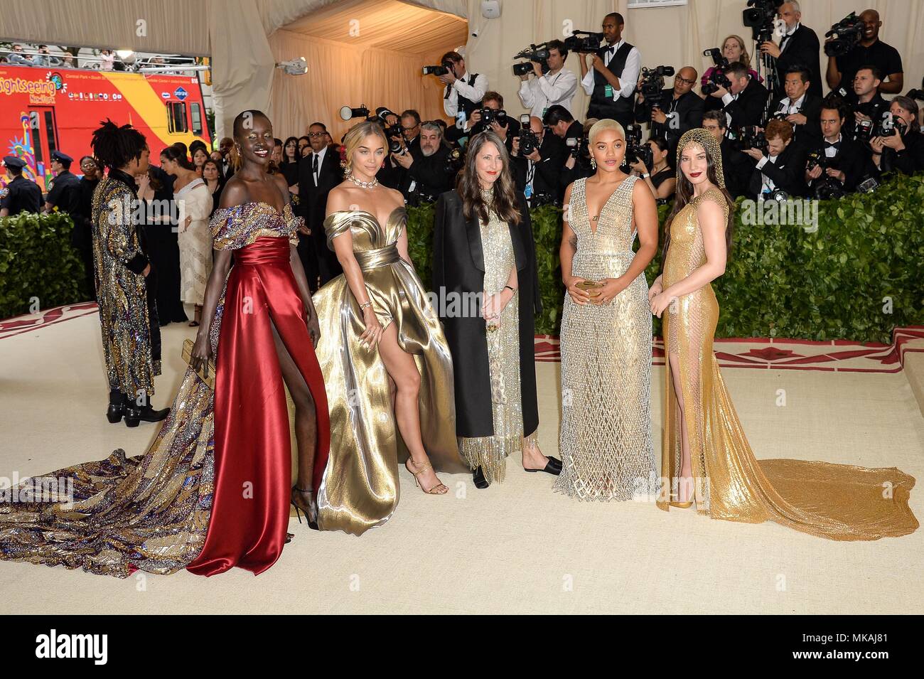 New York Ny Usa 7 Mai 2018 Alek Wek Jasmin Sanders Valerie Messika Kiersey Clemons Olivia