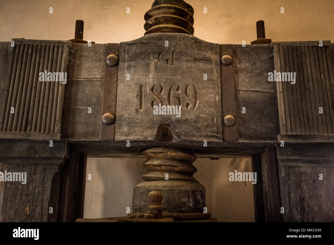 ASCIANO, Toskana, Italien - 25 April 2018: Trekking, Asciano mit Schluchten, Farmen in einer rauen Landschaft, in Serre di Rapolano, bekannt für die Trave angekommen Stockfoto