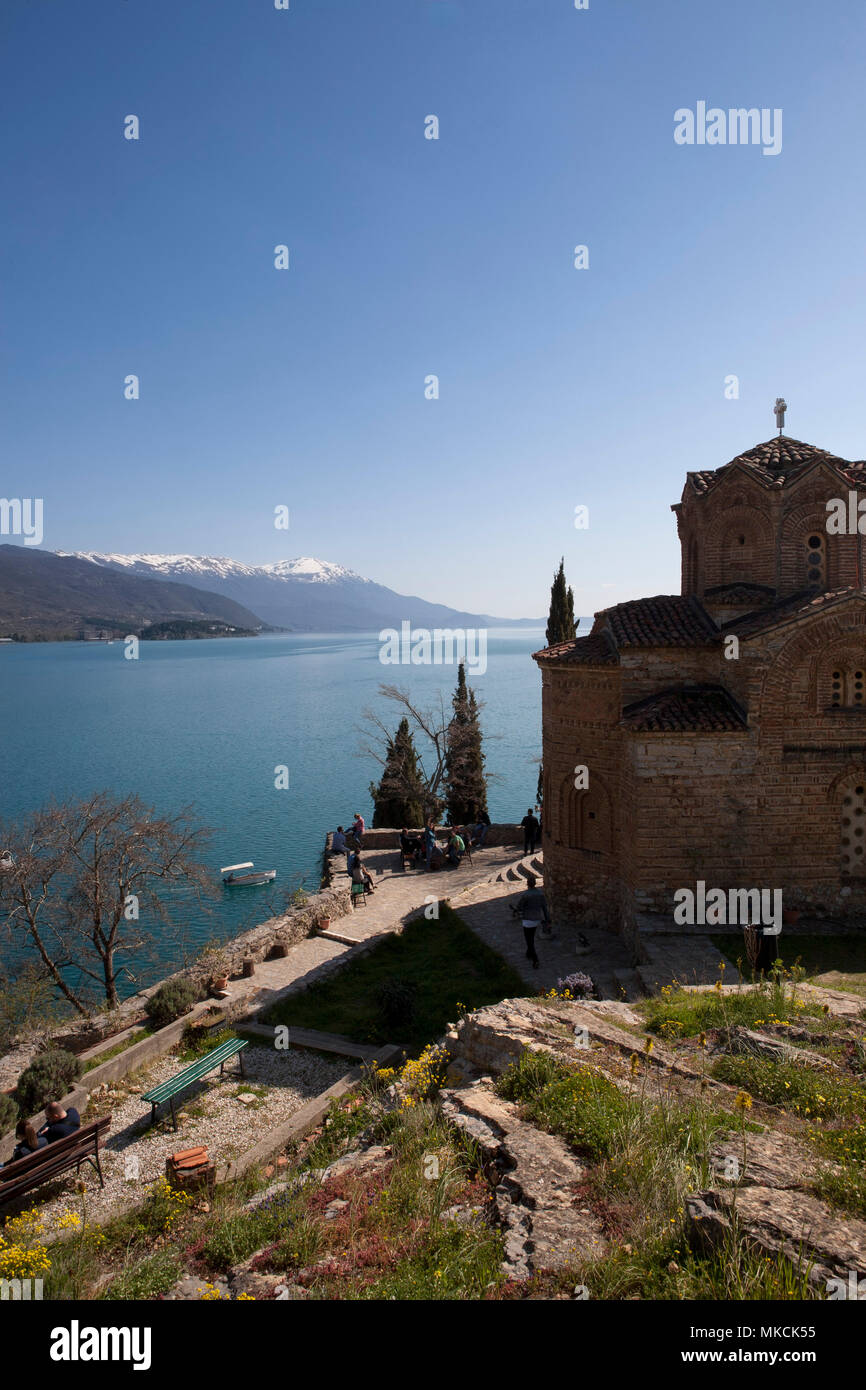 Der hl. Johannes des Theologen Kirche, die auf dem Felsen über Kaneo Strand, Ohrid, Mazedonien Stockfoto