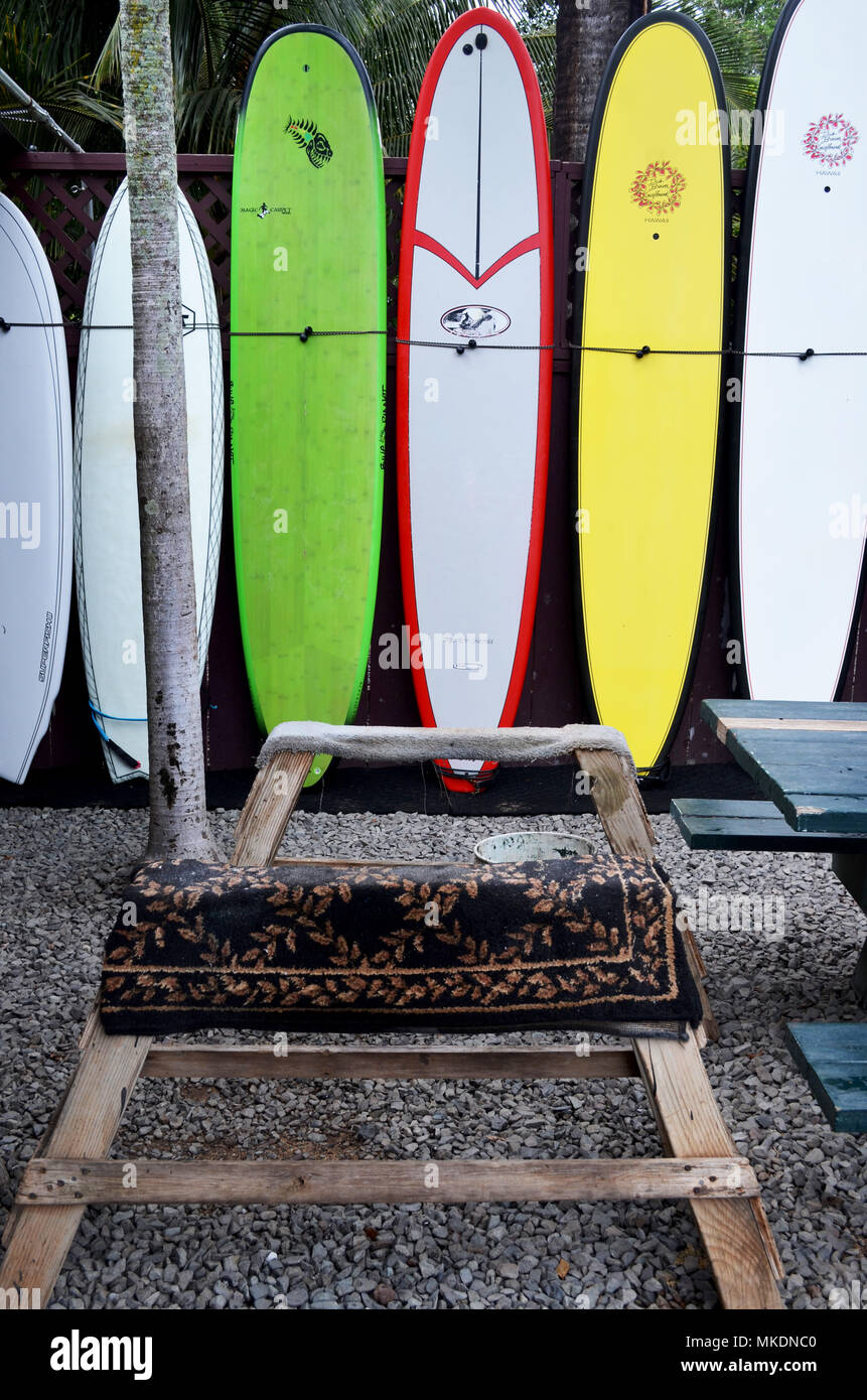 Reihe von bunten surft Boards. North Shore Oahu Hawaii genommen. Stockfoto