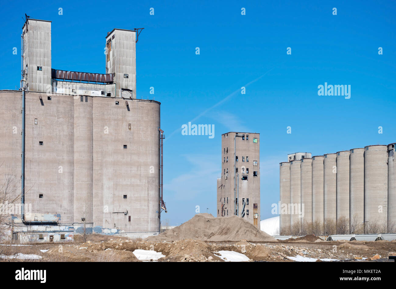 Abgebrochene Getreidespeicher und Silos im Industriegebiet von Minneapolis Minnesota Hennepin County Stockfoto