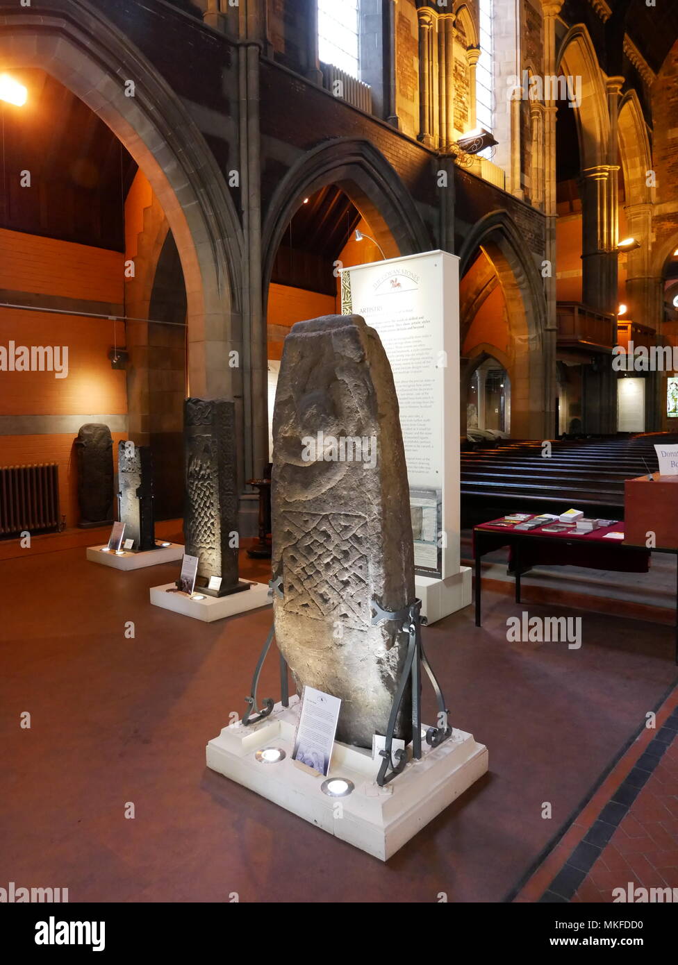 Drei Govan Steine in Govan alte Kirche, Glasgow. Stockfoto