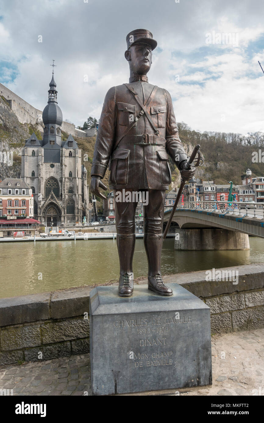 Skulptur Charles de Gaulle, 1890-1970, auf der Brücke bei Dinant am 15. August 1914 verwundet, Erster Weltkrieg, Dinant, Wallonien Stockfoto