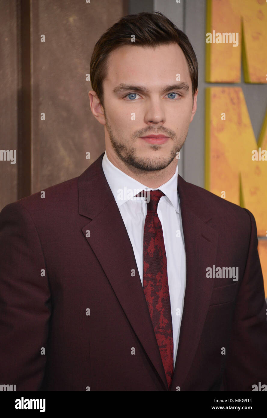 Nicholas Hoult 022 Ankunft auf dem Mad Max Grimm Straße Premiere auf der TCL Chinese Theatre in Los Angeles. Mai 7, 2015. a_Nicholas Hoult 022 Veranstaltung in Hollywood Leben - Kalifornien, Red Carpet Event, Vertikal, USA, Filmindustrie, Prominente, Fotografie, Bestof, Kunst, Kultur und Unterhaltung, Topix Prominente Fashion/eine Person, Vertikal, Besten, Hollywood Leben, Event in Hollywood Leben - Kalifornien, Roter Teppich und backstage, USA, Film, Stars, Film Stars, TV Stars, Musik, Promis, Fotografie, Bestof, Kunst, Kultur und Unterhaltung, Topix, headshot, vertica Stockfoto