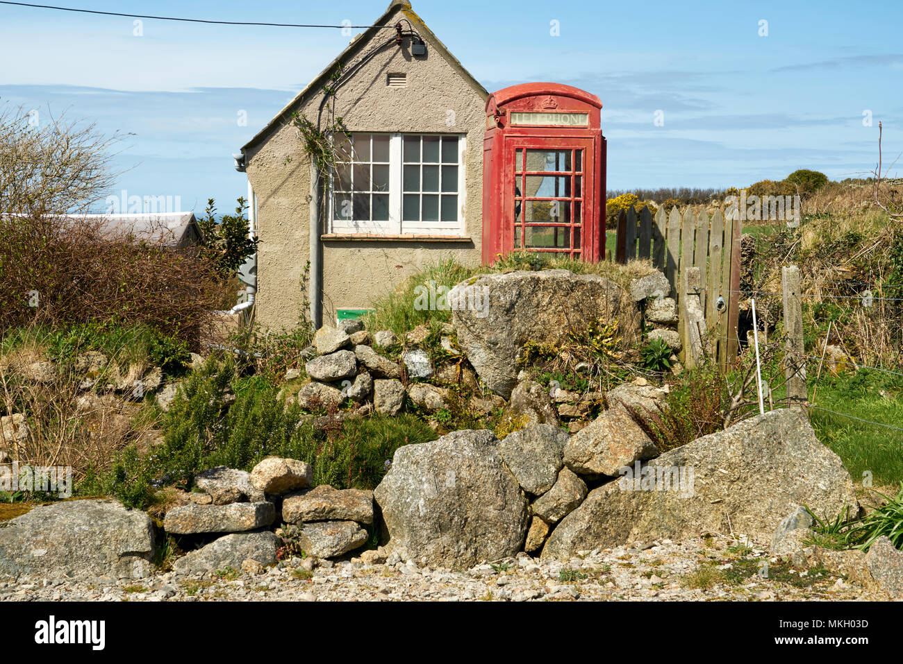 Die alte Telefonanlage in Zennor in der Nähe von St Ives, Cornwall, UK. 7/4/2018. Jetzt stillgelegt. Verwendet dieser ländlichen Gemeinde mit der Außenwelt zu verbinden Stockfoto
