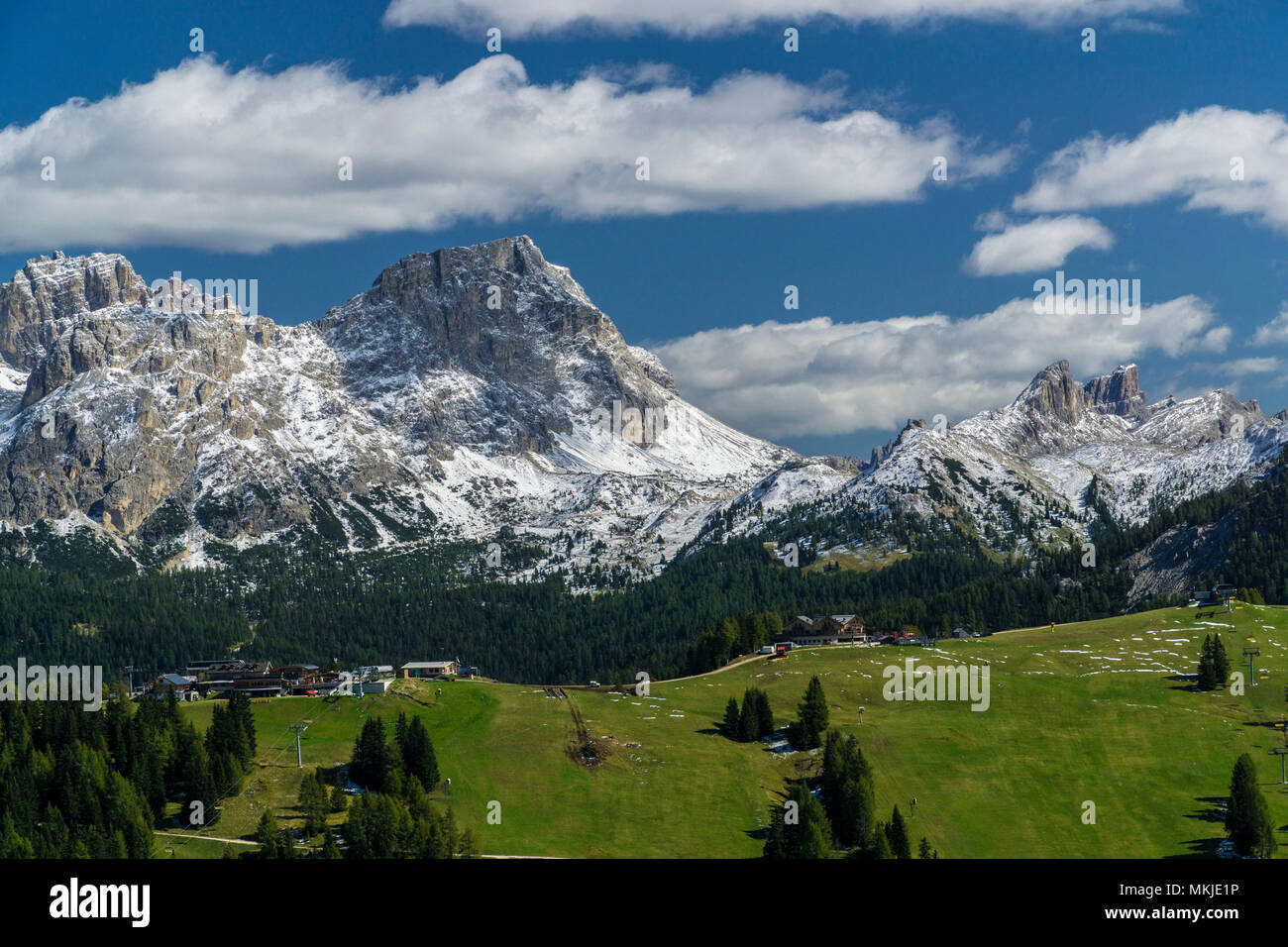 Lagazuoi, Valparola Pass und Hexe Stein von der Pralongia, Dolomiten, Valparolapass und Hexenstein von der Pralongia, Dolomiten Stockfoto
