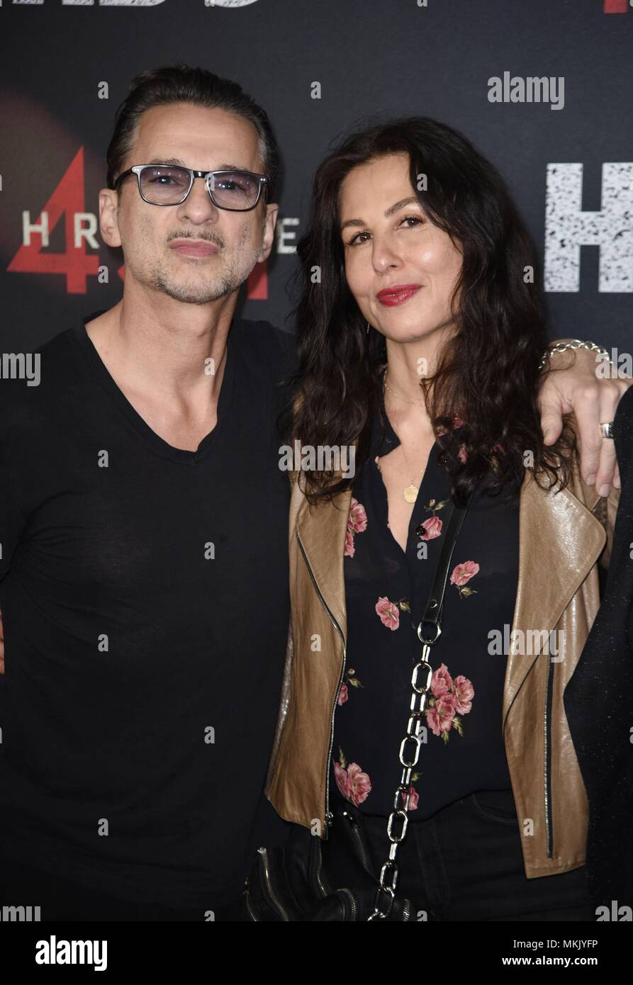 New York, NY, USA. 8. Mai, 2018. Dave Gahan, Jennifer SkliasGahan in