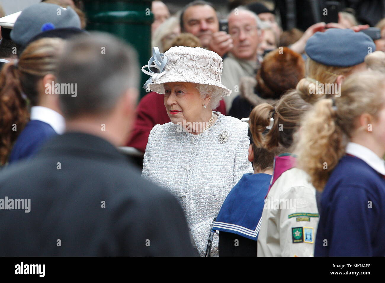 Als Teil des Diamantenen Jubiläum feiern Die Queen und Prinz Philip besuchen Sie Dörfer und Städte im gesamten Vereinigten Königreich. Die lichtungen Einkaufszentrum, Bromley, Kent. 15. Mai 2012 --- Bild von: © Paul Cunningham Stockfoto