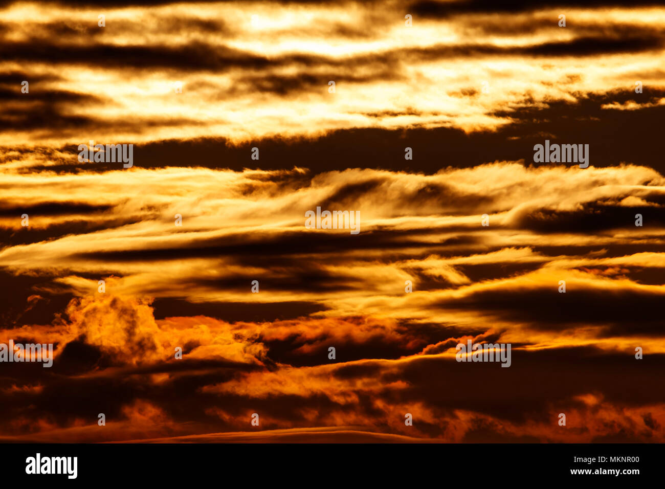 Die wolkenbildung Sonnenuntergang Stockfoto