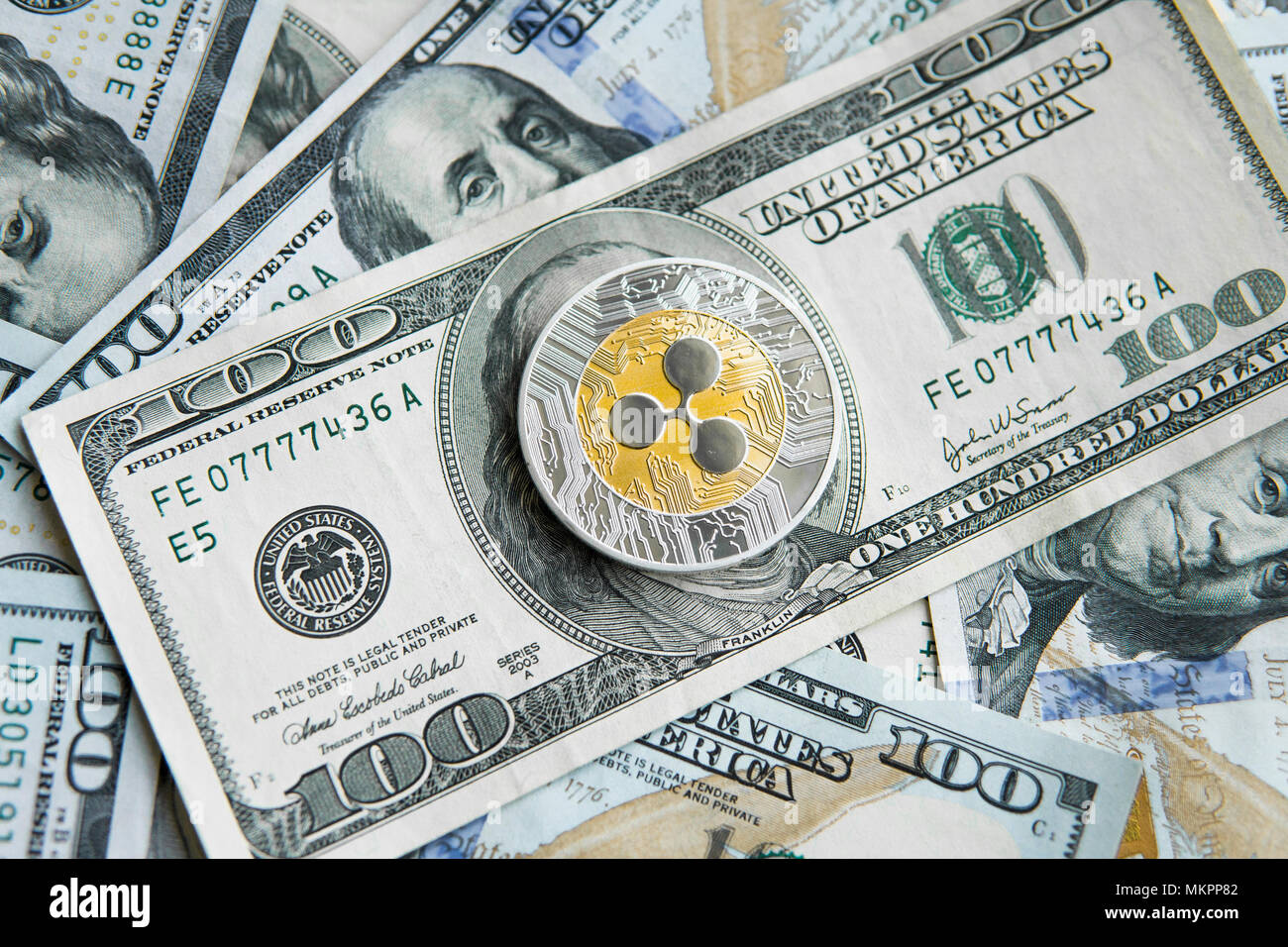 Crypto Wahrung Welligkeit Xrp Und Us Dollar Geld Hintergrund Blockchain Und Cyber Wahrung Global Money Exchange Business Werbung Bares Geld Und Cryptocurrency Konzept Stockfotografie Alamy