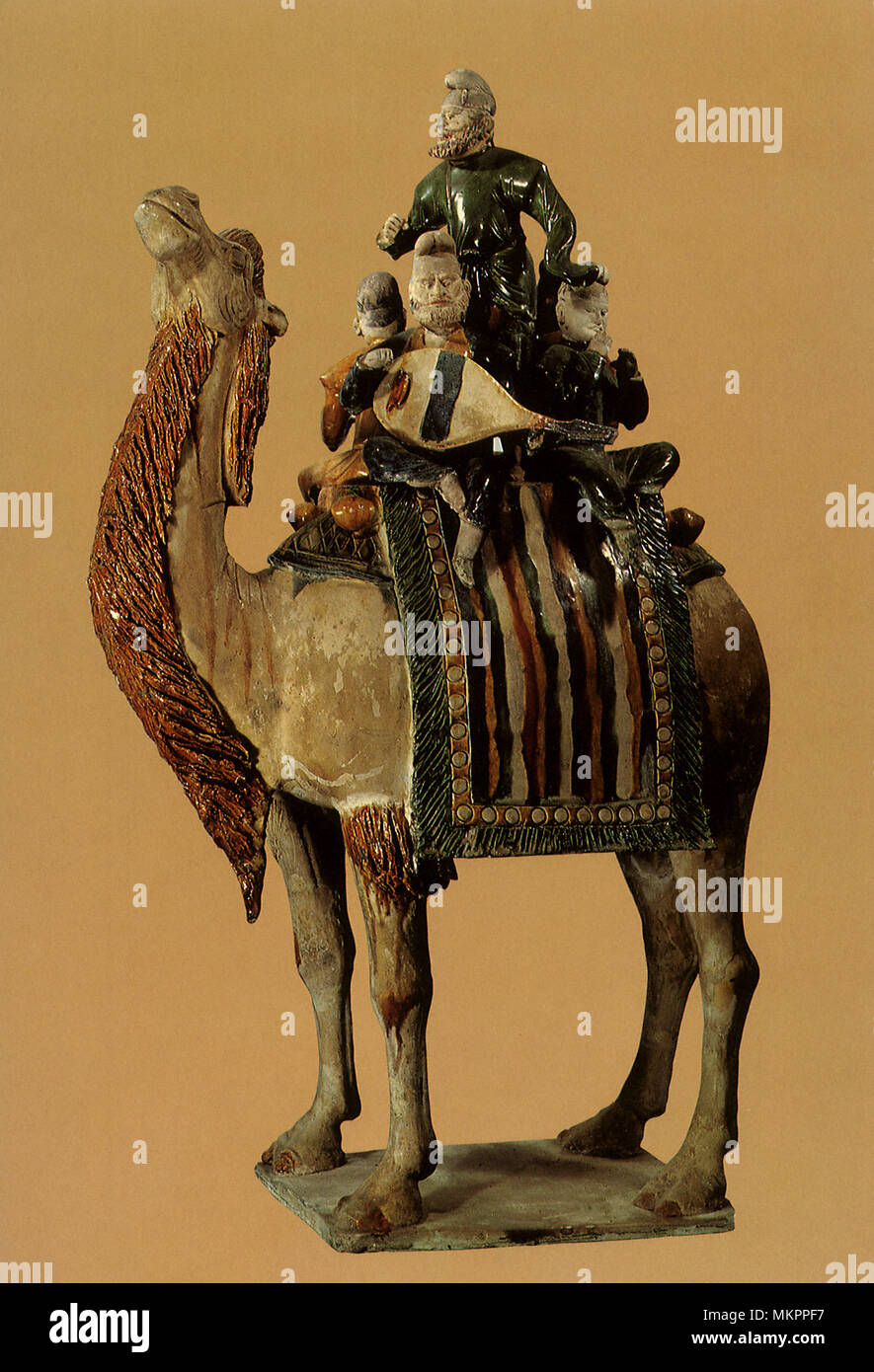 Statue von Musikern, montiert auf einem Kamel Stockfoto