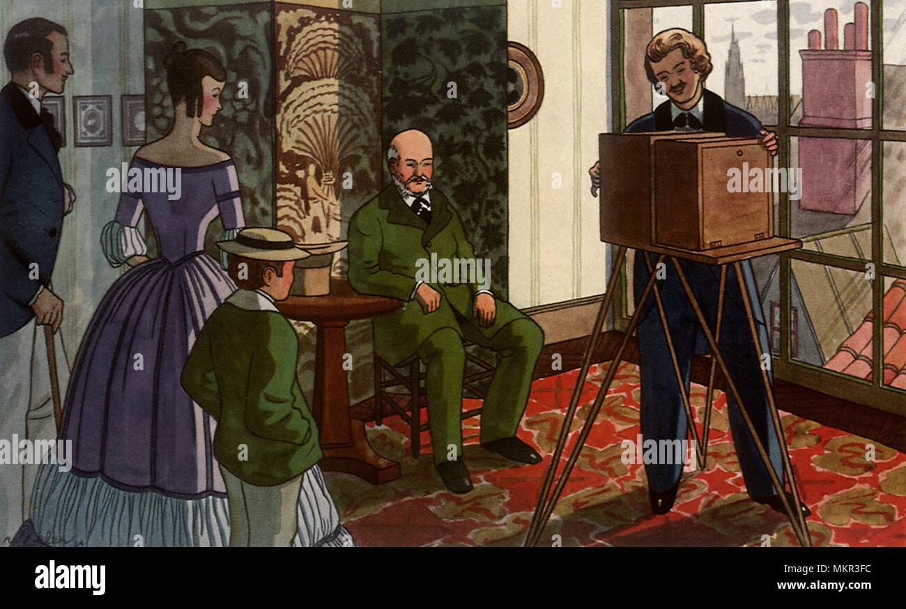 Fotograf passt die Kamera für Family Portrait Stockfoto